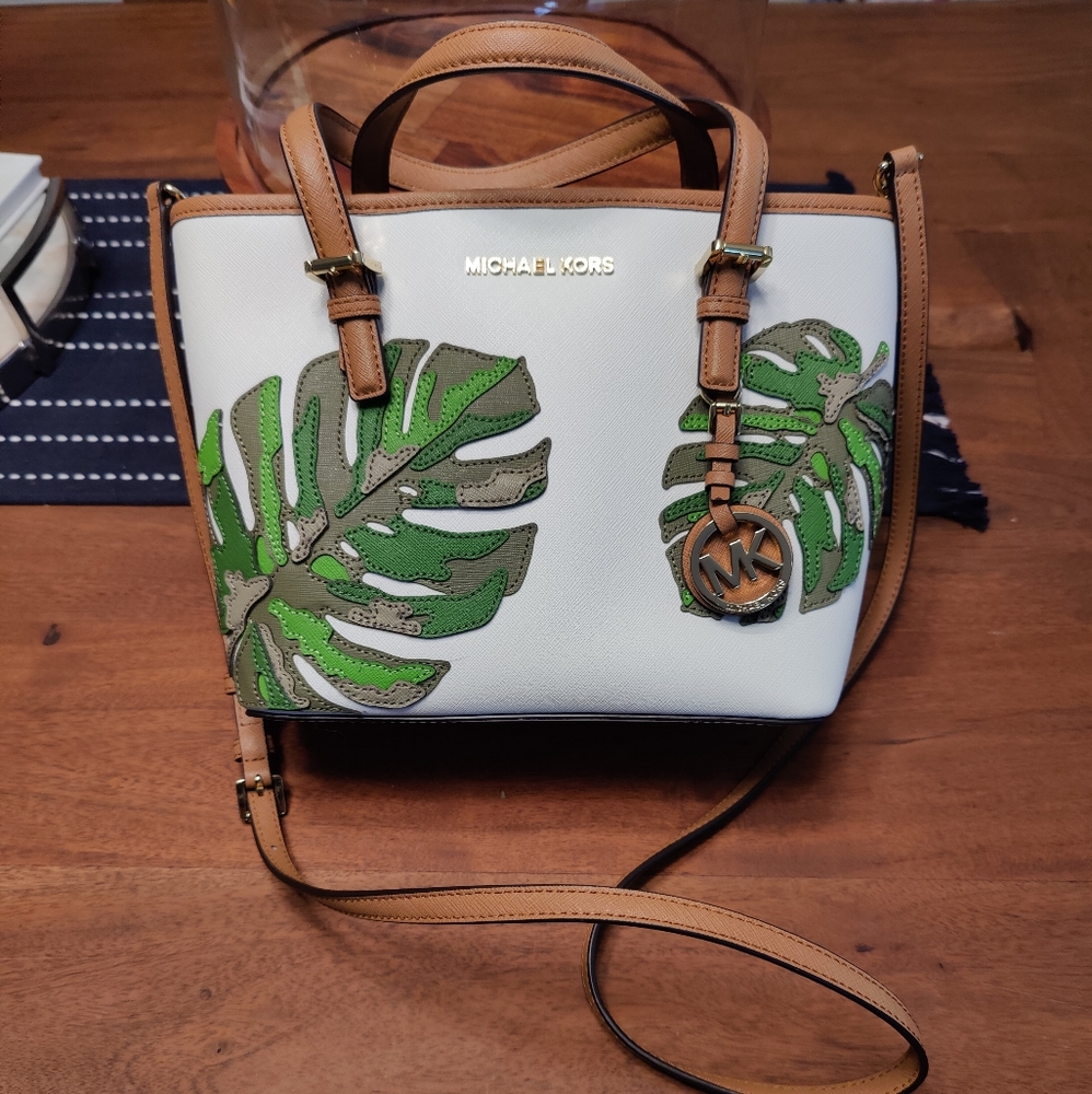 Michael Kors Jet Set Bag